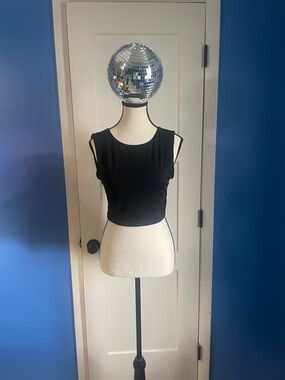 Forever 21 Black Cropped Tank Top